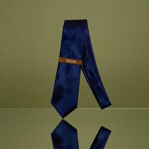 NWT Michael Kors Men's Silk Tie, Navy Blue Geometric Pattern, Designer Neckwear